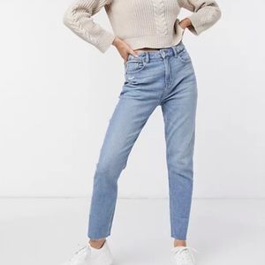 American Eagle Mom Jean Size 4
